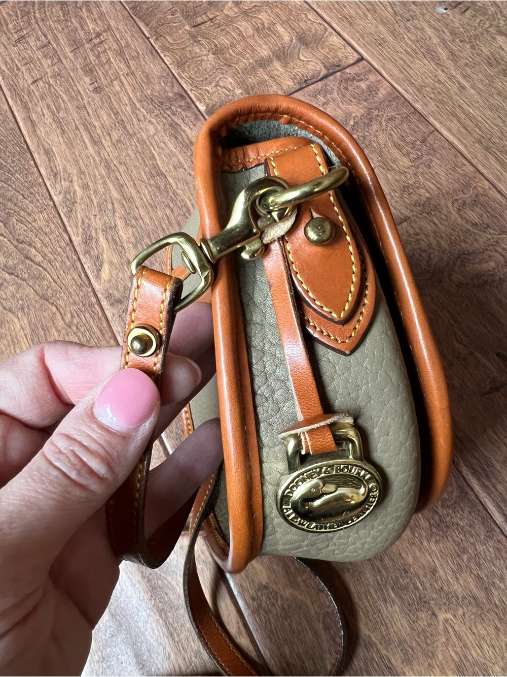 Vintage Dooney & Bourke AWL Duck Logo Mini Saddle Rare Crossbody Leather Bag - Picture 10 of 13